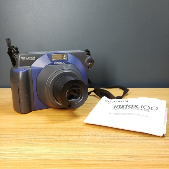 Vintage Fujifilm Instax 100 Instant Film Camera Wide Format Fujinon Lens JAPAN - Picture 2 of 12